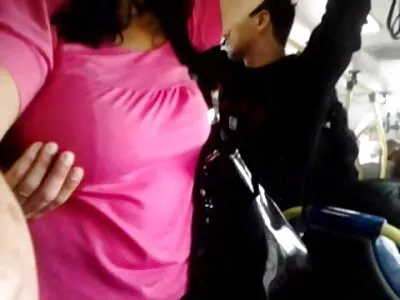 Flickans förförelse gick svenskporn bra och pornografen fick en uppskattad tjej