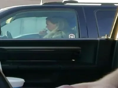 Latina svensk porn video tjej vill hem även om det tar henne att bli svart i bilen