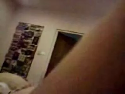 Härligt kåt svenska nybörjare porn par älskar kärlek i sovrummet