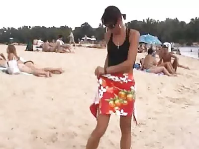 Lusty wild babe i rosa bastu porn blir körd av en hungrig främling